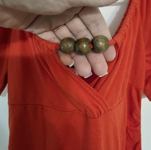 AWESOME Licorice XS Orange Shirt with Wooden Beads - Picture 2 of 6